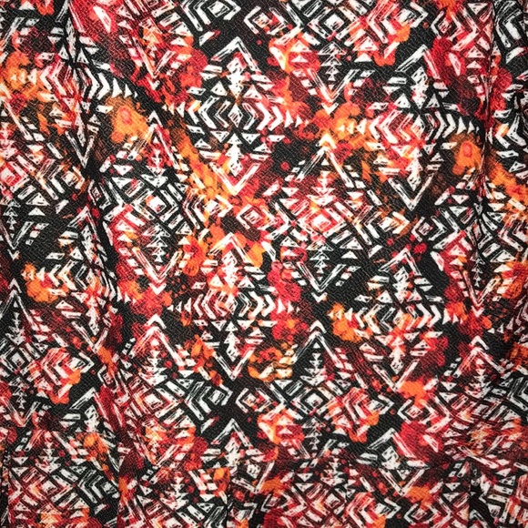 Medium Amelia Lularoe - Picture 2 of 2